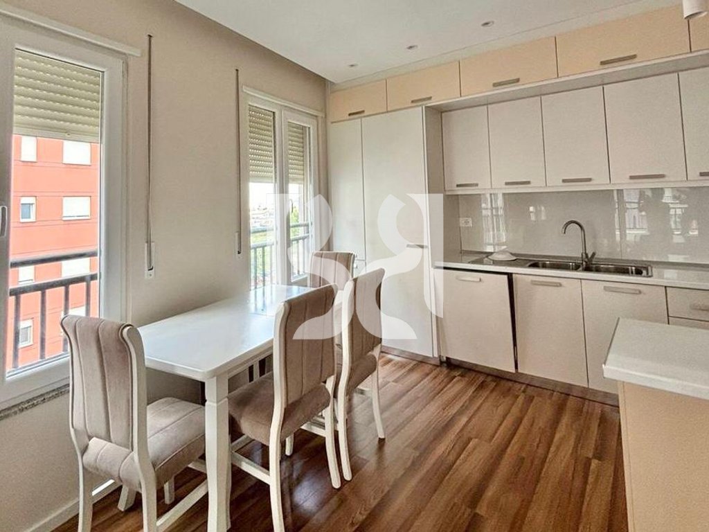 APARTAMENT ME QIRA 2+1+2 ASTIR PRANE VILA L2 2