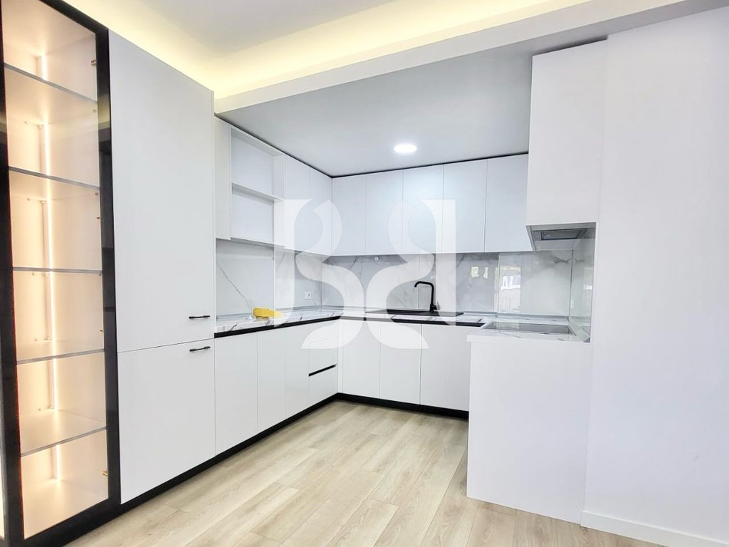 APARTAMENT 2+1 ME QERA TEK KODRA E DIELLIT 3