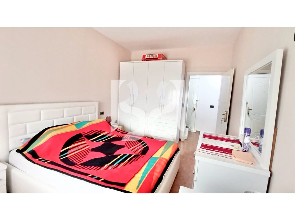 APARTAMENT ME QIRA NE TREGUN ELEKTRIK 1+1 PRANE KOPESHTIT 4