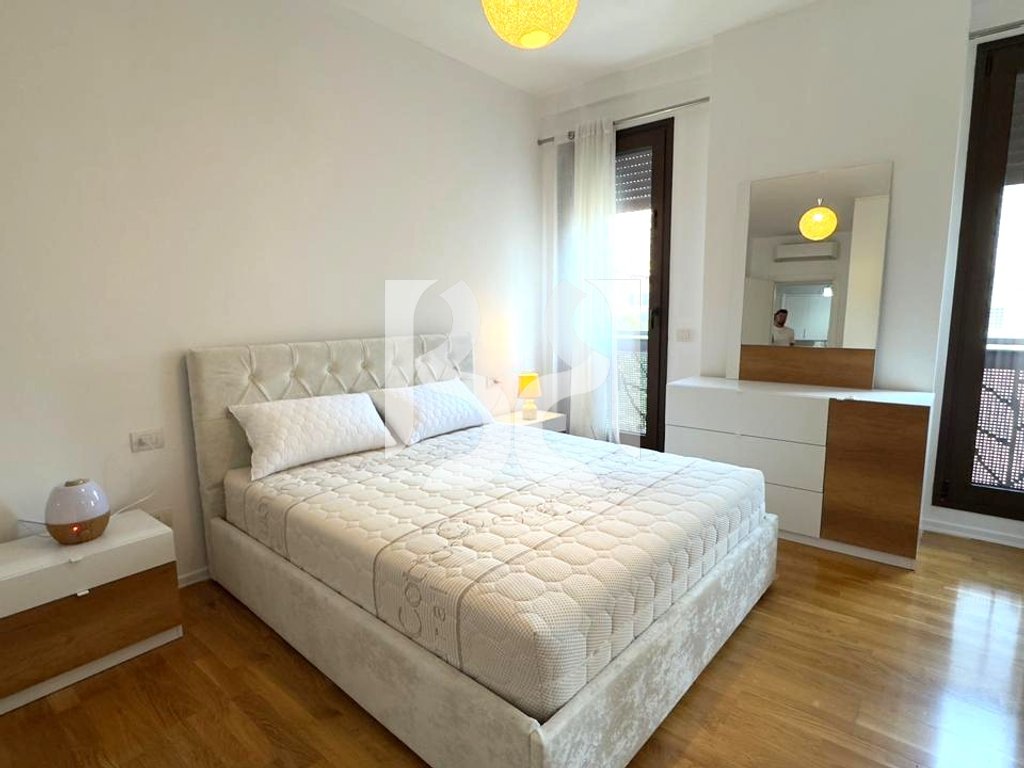 APARTAMENT 2+1+2 ME QIRA TEK RRUGA BARRIKADAVE 3