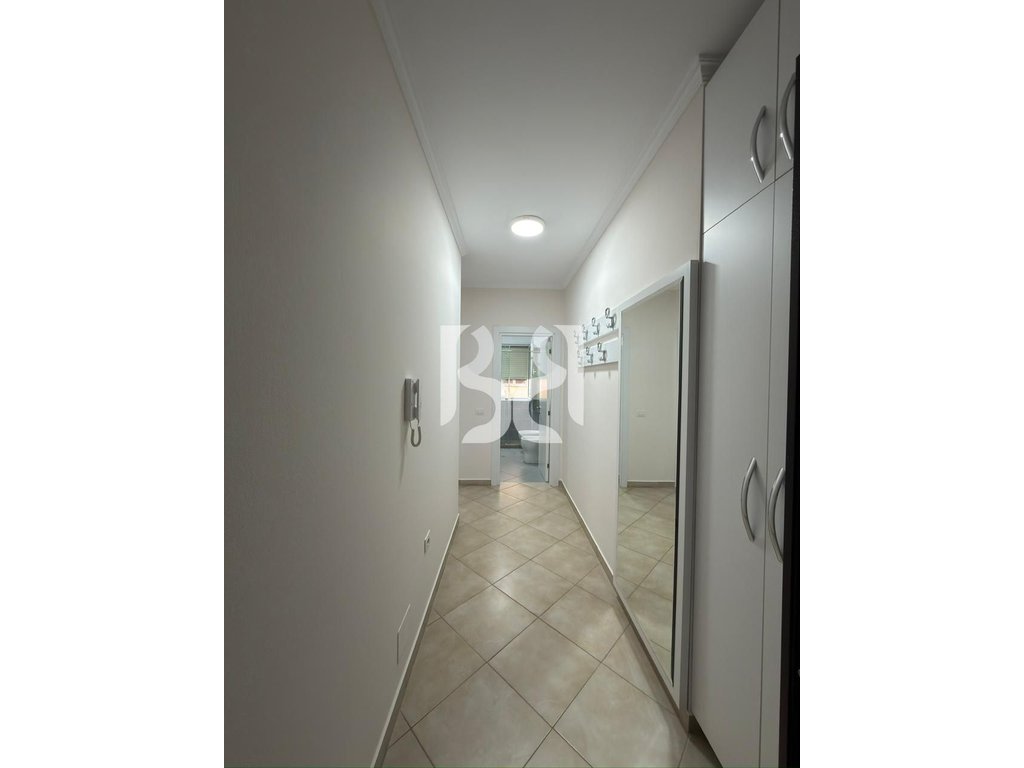 JEPET APARTAMENT 2+1+POST PARKIMI TEK KODRA E DIELLIT** 4