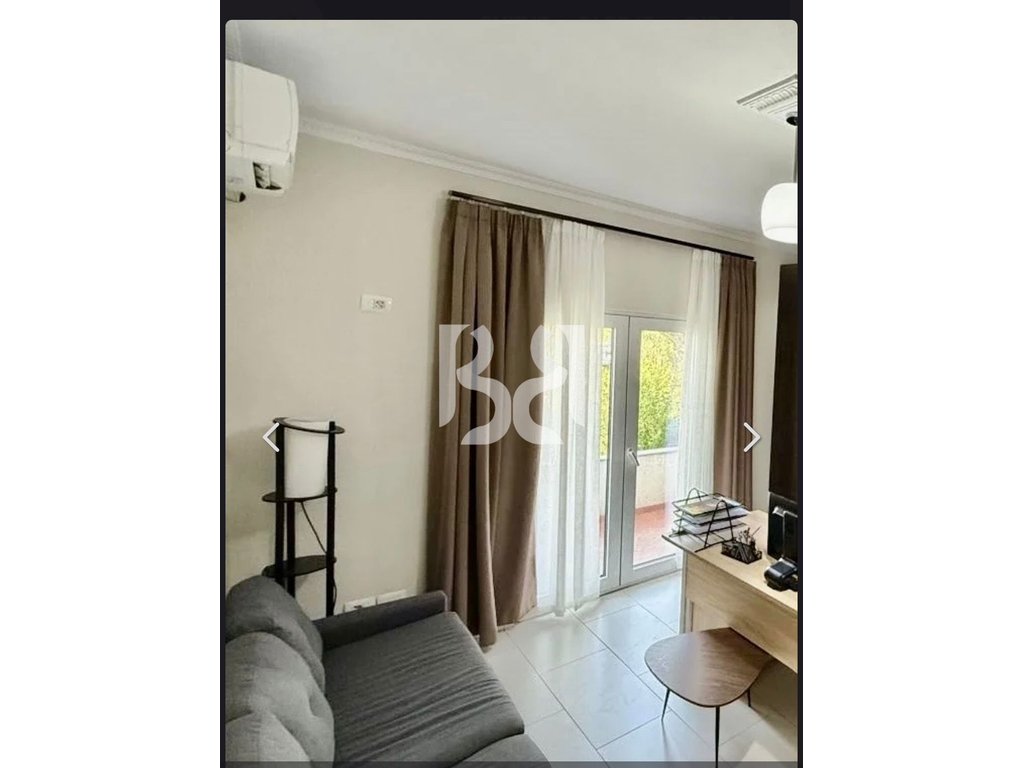 JEPET APARTAMENT 4+1+2 ME QIRA NE ZONEN E ALI DEMIT.* 2