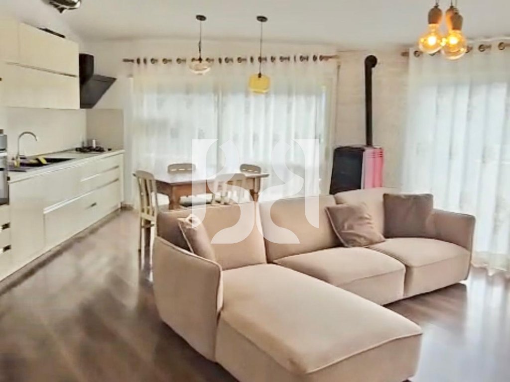 APARTAMENT 3+1+2 ME QIRA RRUGA PETI LIQENI I THATE
