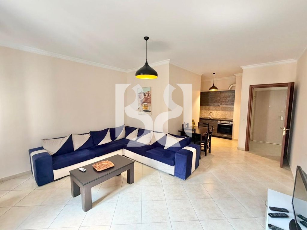 APARTAMENT ME QERA 2+1 NE ASTIR