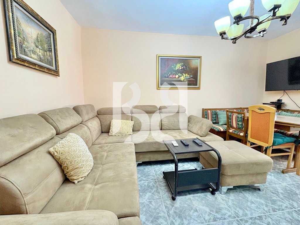 JEPET ME QIRA APARTAMENT 2+1 – PRANË SHKOLLËS SË KUQE 2