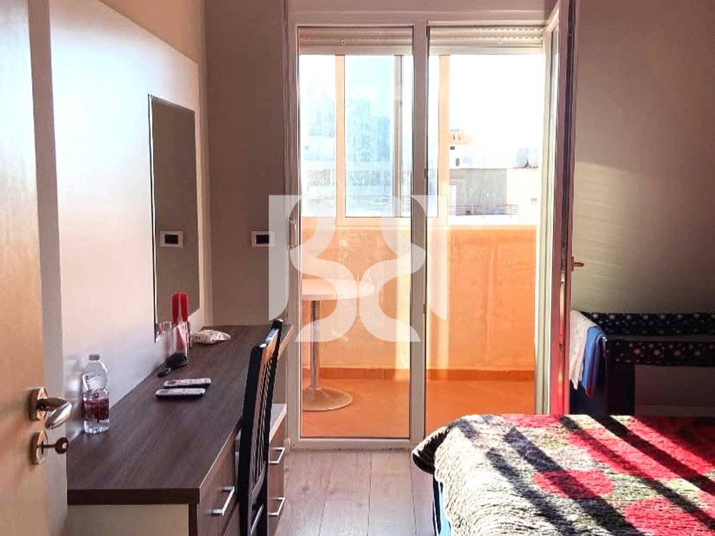 APARTAMENT 2+1+BALLKON PER SHITJE NE LUNGOMARE,VLORE* 4