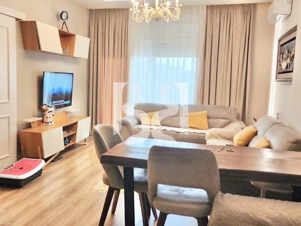 APARTAMENT 2+1 ME QIRA ISH-FUSHA E AVIACIONIT 2