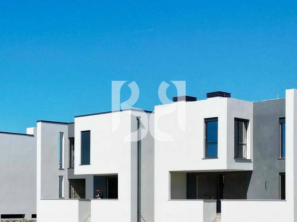 APARTAMENT EKSKLUZIVE 1+1+VERANDE NE TURQUOISE MARINA, HAMALLAJ