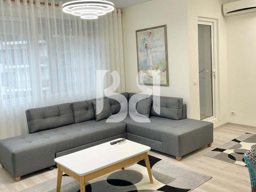 APARTAMENT ME QIRA 1+1 RRUGA E KOSOVARVE*