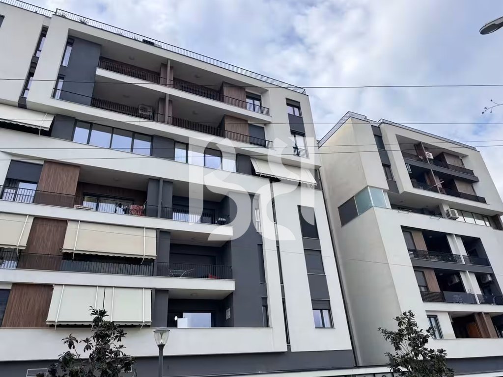 SHITET APARTAMENT 2+1 NE REZIDENCE TEK RRETHRROTULLIMI I SHKOZES*