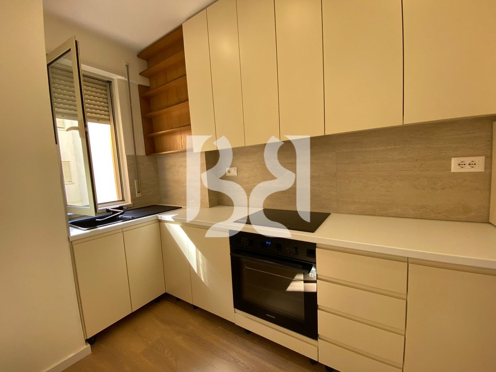 APARTAMENT 3+1+2 ME QIRA, RADISON LIQENI I THATE 3