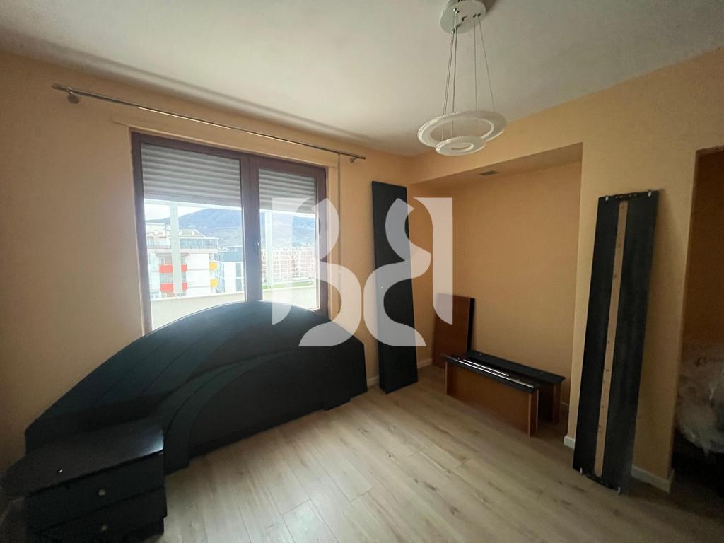 SHITET APARTAMENT 3+1+2+BALLKON NE POGRADEC*