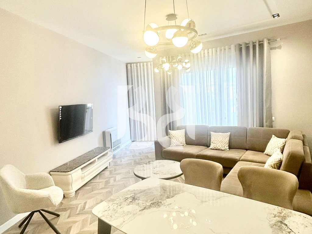 APARATAMENT 2+1+2 ME QIRA, QENDËR, 9-KATËSHET 2