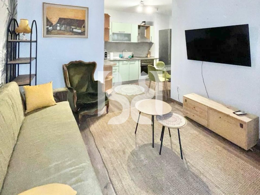 APARTAMENT ME QERA 2+1 TEK RRUGA E KOSOVAREVE