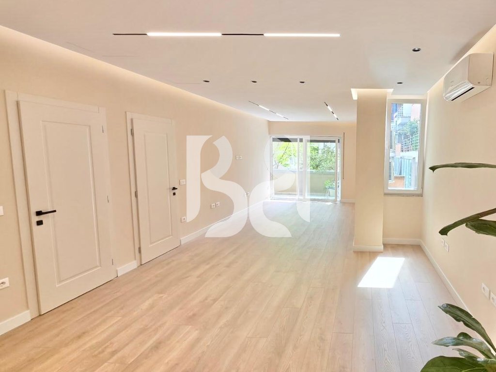 AMBIENT / APARTAMENT 2+1+2 + POST PARKIMI – PRANË RTSH / COIN, TIRANE
