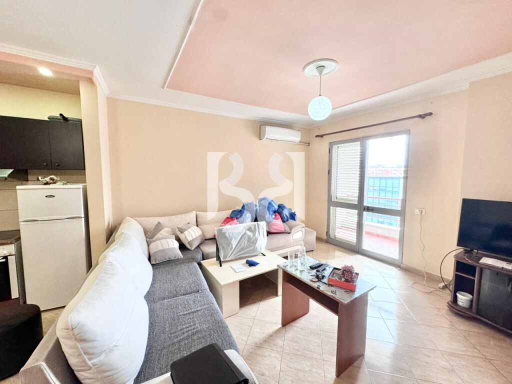 JAPIM APARTAMENT ME QIRA 2+1+2 +2 BALLKONE ASTIR/PRANE EL SAHARASE 3