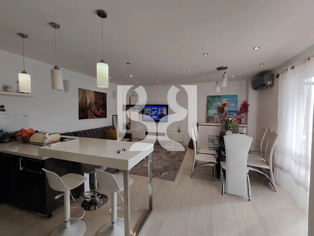 APARTAMENT ME QIRA NE HYRJE TE MYSLYM SHYRIT 2+1