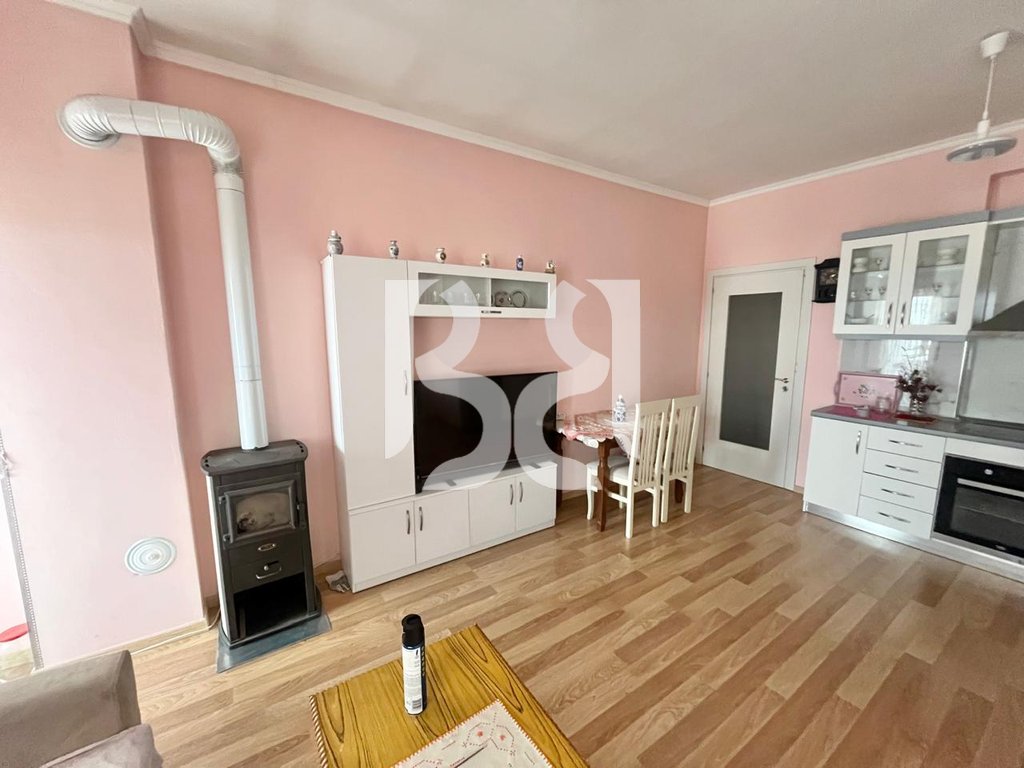 SHITET APARTAMENT 2+1 ME PAMJE BALLORE NGA LIQENI NË POGRADEC* 4