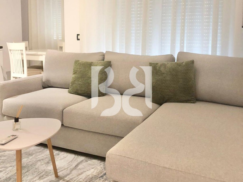 APARTAMENT 1+1+POST PARKIMI ME QIRA PRANE UET NE PORCELAN 2
