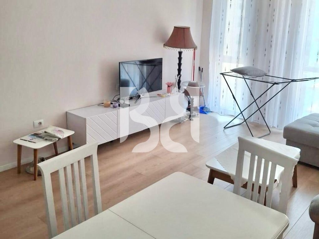 APARTAMENT ME QIRA 2+1+2 ISH FUSHA E AVIACIONIT 730 EURO