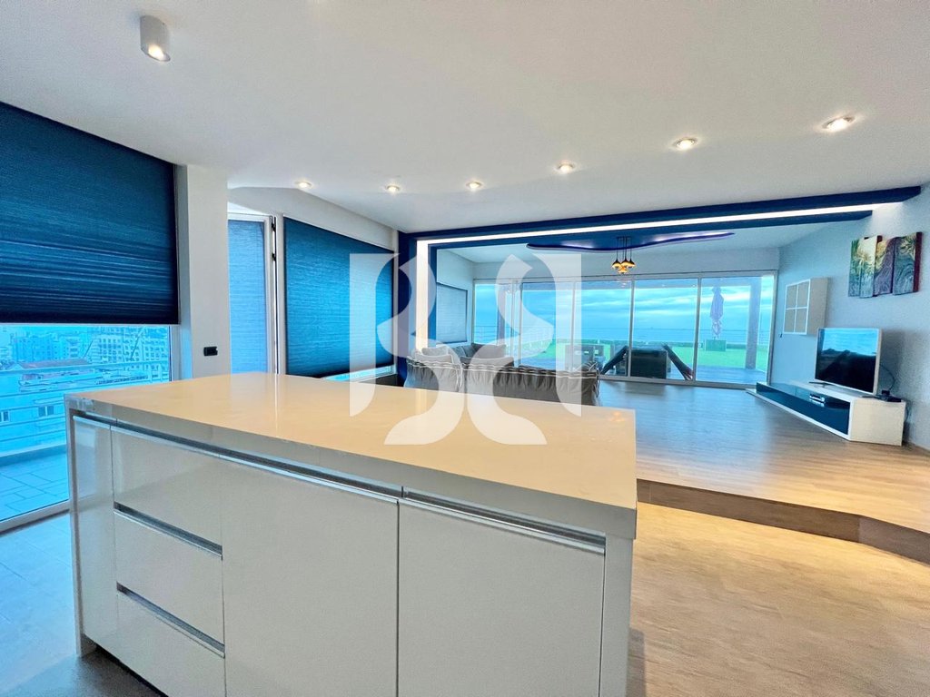 SHITET PENTHOUSE UNIK 3+1+2 ME VERANDË SHKËMBI I KAVAJËS 2