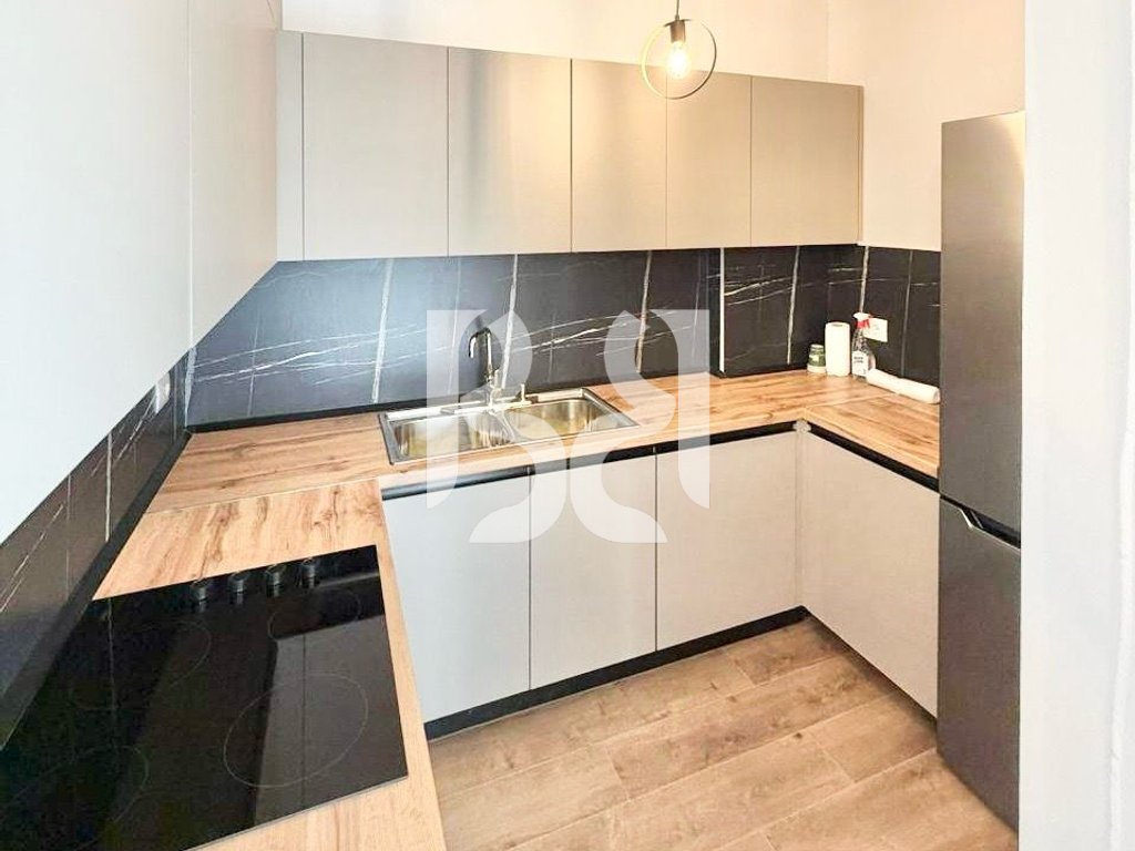 APARTAMENT ME QERA 2+1+2 TE REZIDENCA AKSES TIRANA 3