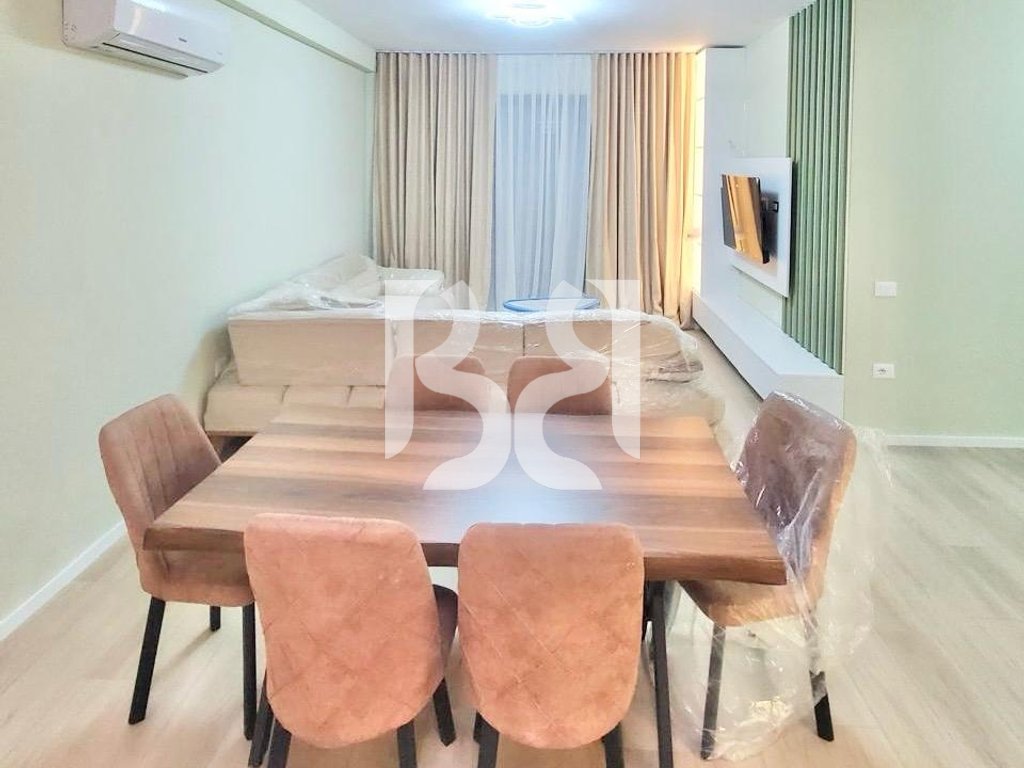 APARTAMENT ME QERA 2+1+2+PARKIM TE LIQENI I THATE 2