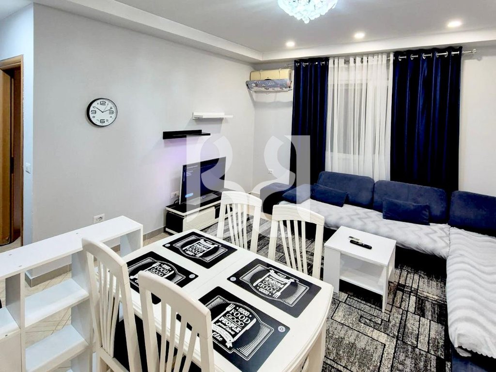 APARTAMENT 1+1 ME QIRA , RRUGA 5 MAJ