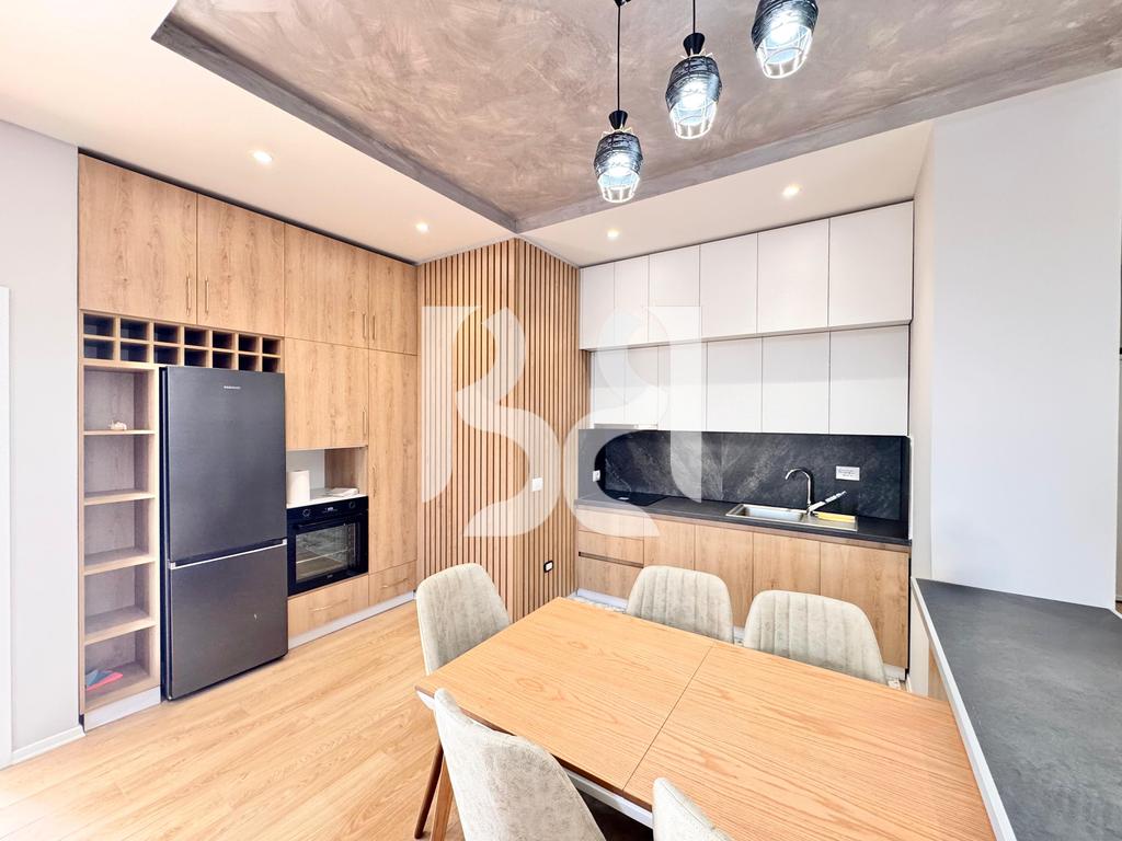 APARTAMENT ME QIRA 2+1+2+POST PARKIMI KINOSTUDIO – Mobilim Modern dhe Vendndodhje Strategjike* 4