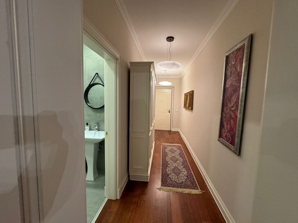 JAPIM ME QIRA APARTAMENT LUKSOZ 3+1+3 Prane Xheko Imperial ne Ish Bllok 4