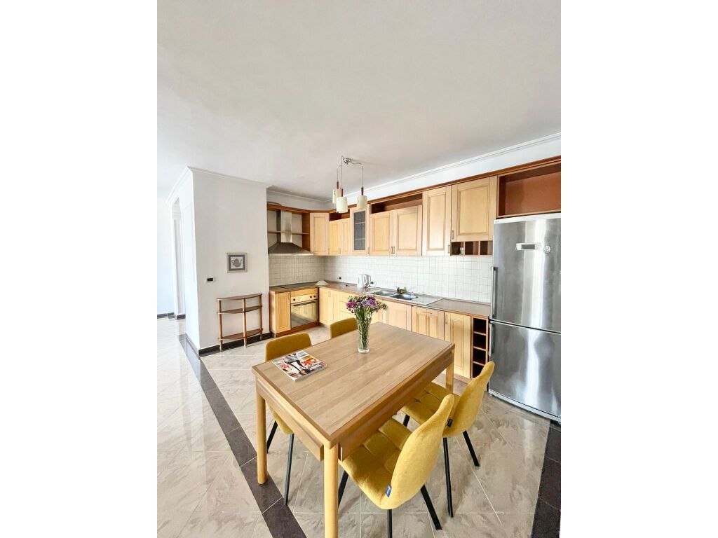 JAPIM ME QIRA APARTAMENT ME QIRA TE SHESHI WILLSON 4