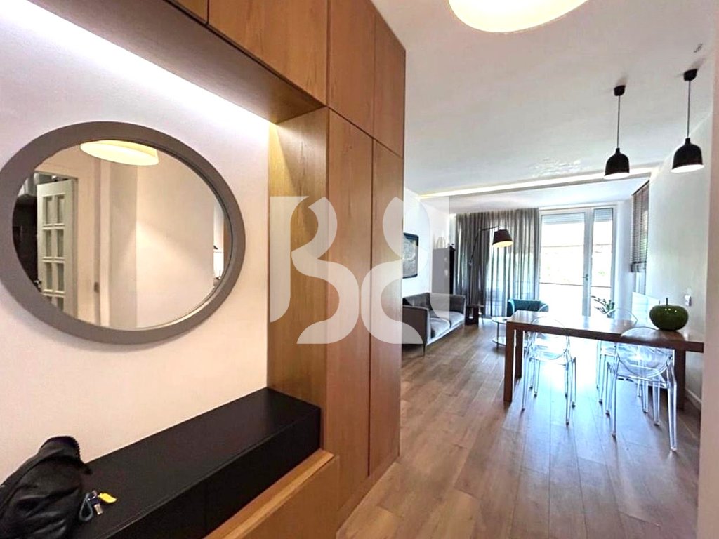 APARTAMENT 2+1+2+BALLKON ME QIRA NE LIQENIN E THATE 4