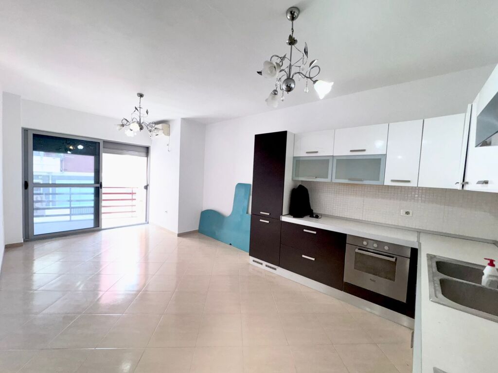 SHITET APARTAMENT ME KREDI 2+1+2 TE RRETHI I SELITES