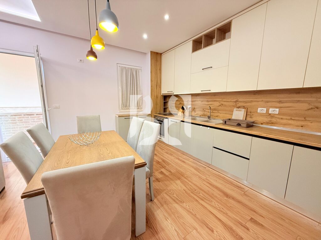 Apartament 3+1+2 me qera Tek kompleksi Veneto , Liqeni i thate 3