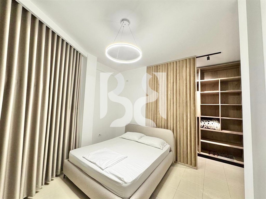 *APARTAMENT ME QIRA 1+1 PRANE STACIONIT TE TRENIT 3