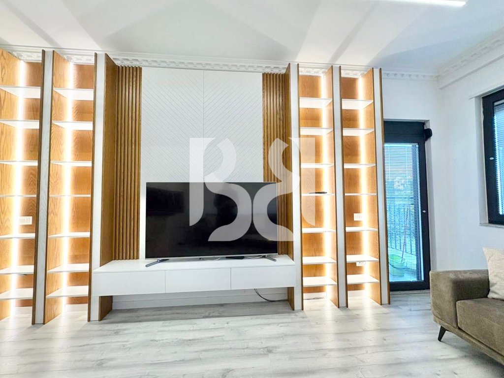 APARTAMENT ME QERA 2+1+2+PARKIM TE LIQENI I THATE 2