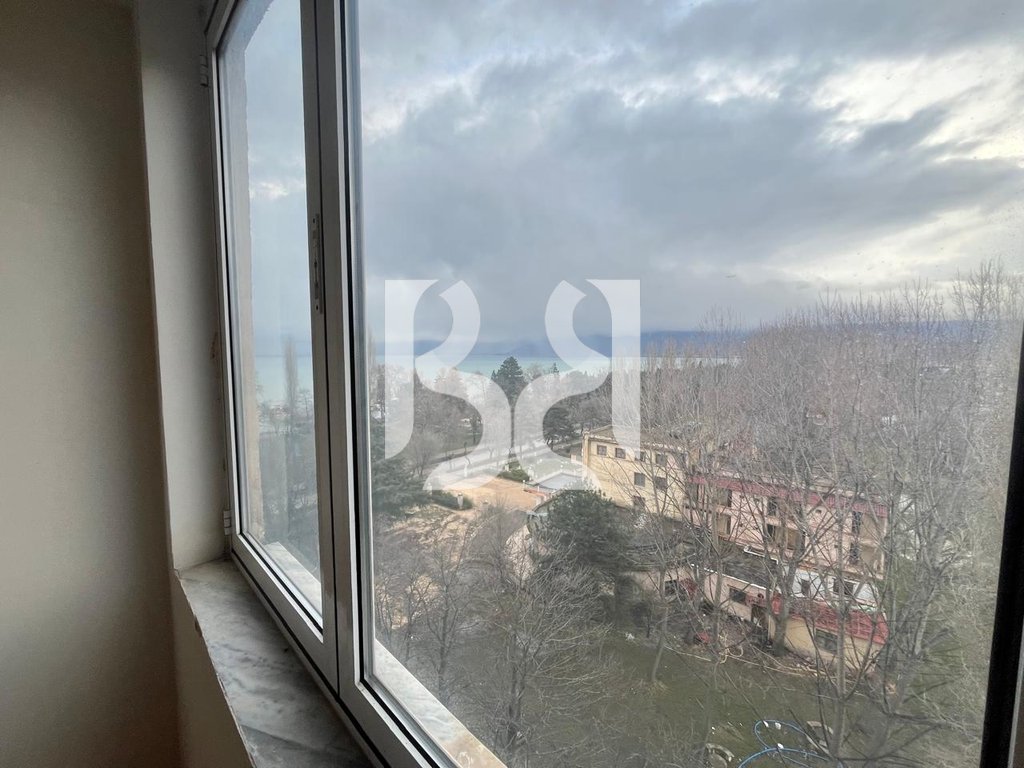 SHTIET APARTAMENT 1+1+LAVANDERI RRUGA E VILAVE POGRADEC* 4