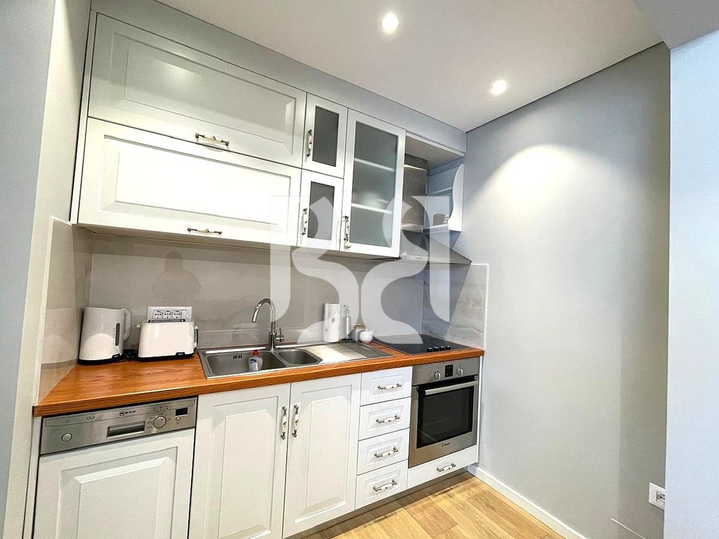APARTAMENT ME QERA 1+1 NE VASIL SHANTO 3