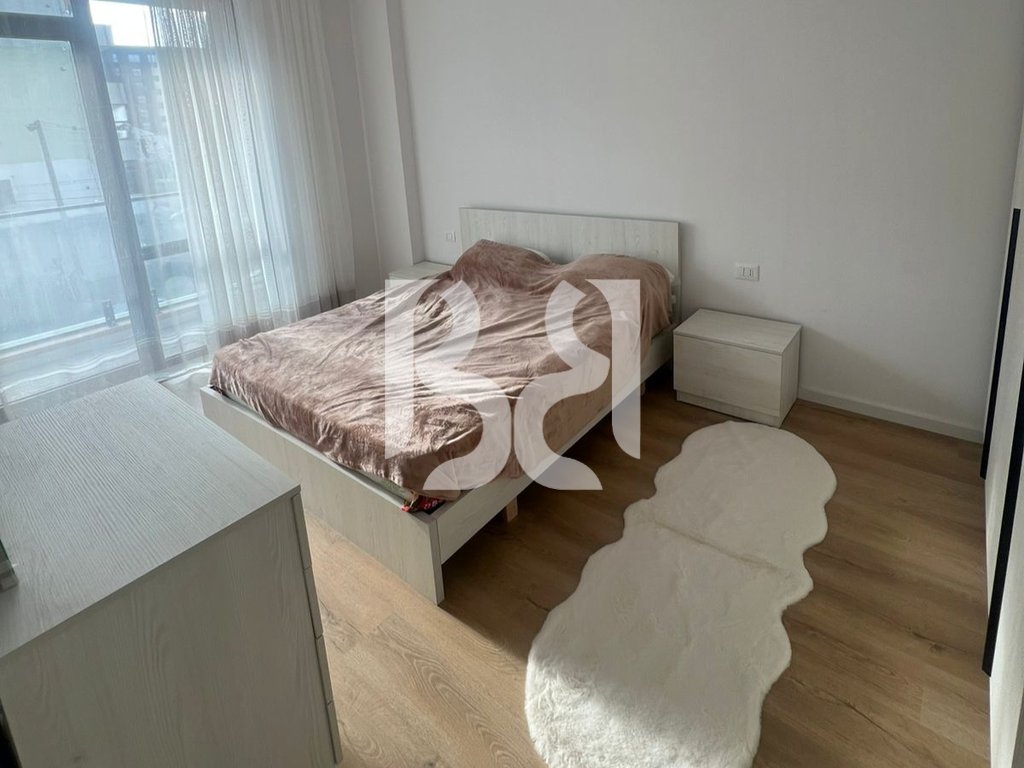 JEPET APARTAMENT 2+1 ME QIRA NE BULEVARDIN E RI** 4