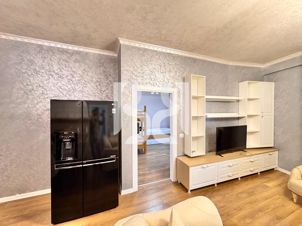 APARTAMENT ME QIRA 2+1+2+POST PARKIMI KINOSTUDIO – Mobilim Modern dhe Vendndodhje Strategjike* 3