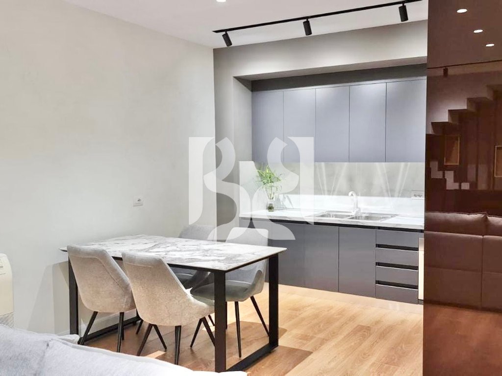 Jepet me qera apartament modern 2+1+2 tualete Rruga e Barrikadave - 2 poste parkimi ekstra 3