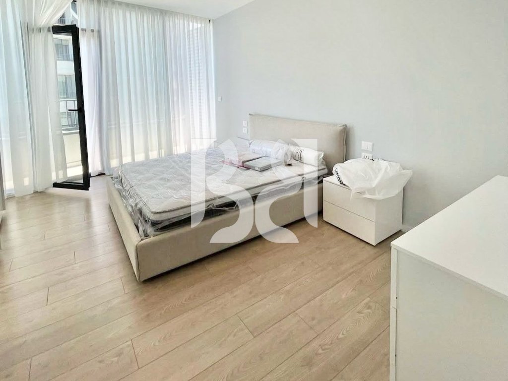 APARTAMENT ME QIRA 1+1+POST PARKIMI TE RRUGA E KOSOVARVE 4