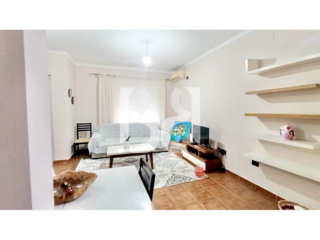 APARTAMENT ME QIRA NE TREGUN ELEKTRIK 1+1 PRANE KOPESHTIT