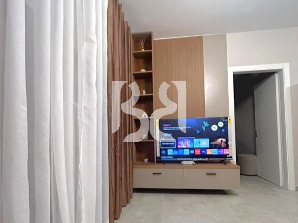 APARTAMENT 1+1+BALLKON ME QIRA TEK AMERIKAN 3** 2