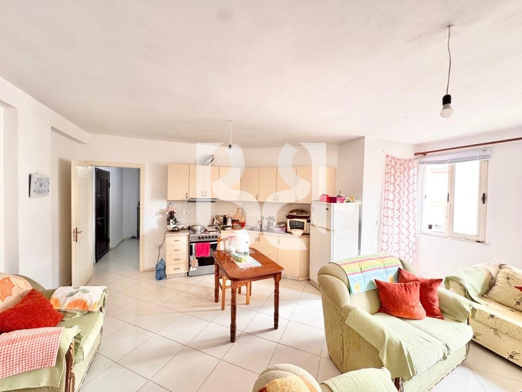 *APARTAMENT 2+1+2TUALETE+BALLKON NE SHITJE NE FRESK