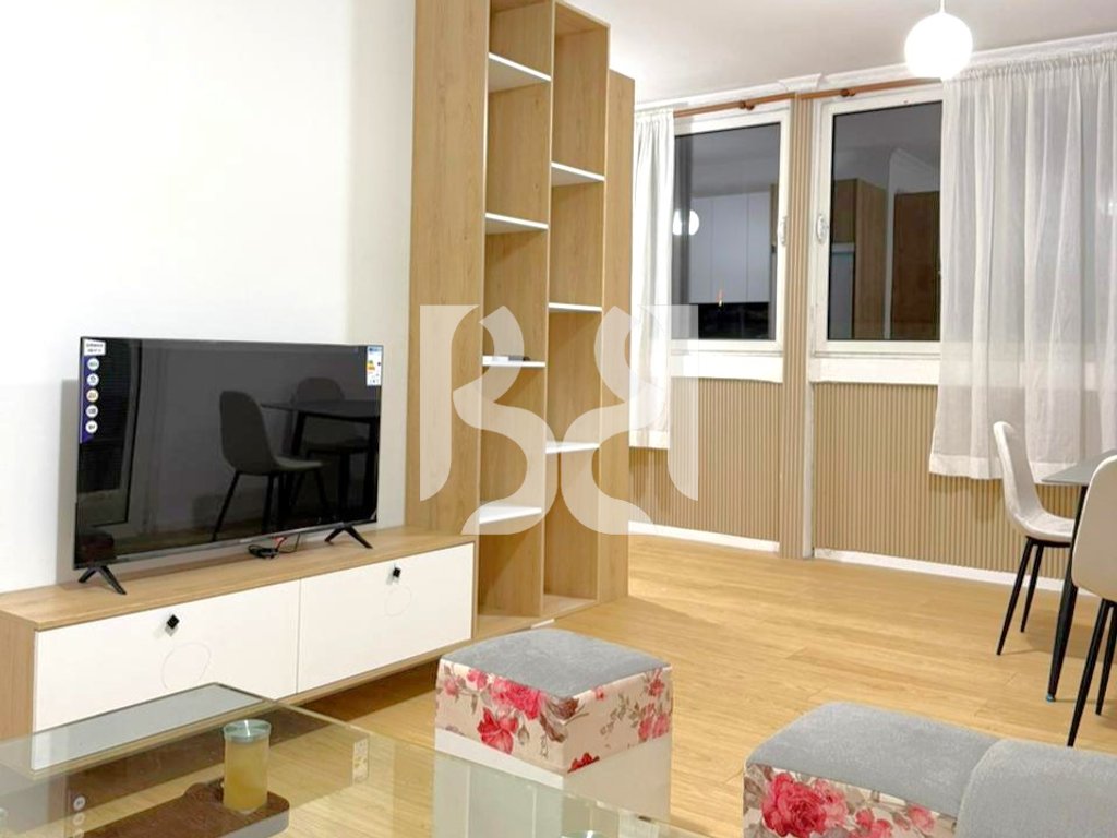 APARTAMENT 1+1+BALLKON ME QIRA NE ASTIR