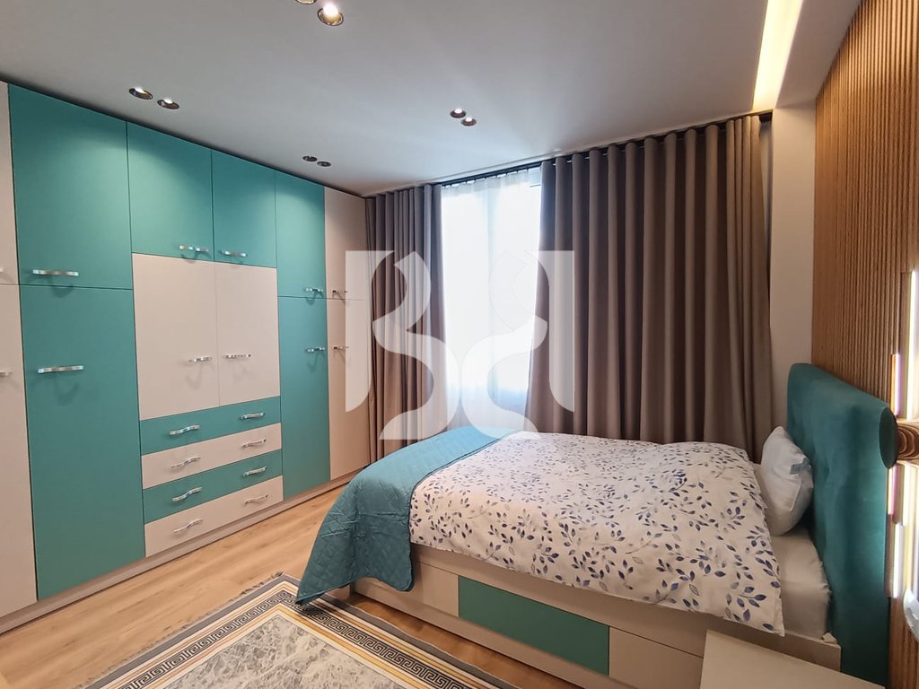 Apartament 3+1 Per Qera ? Rruga e Kavajës,kisha katolike 4