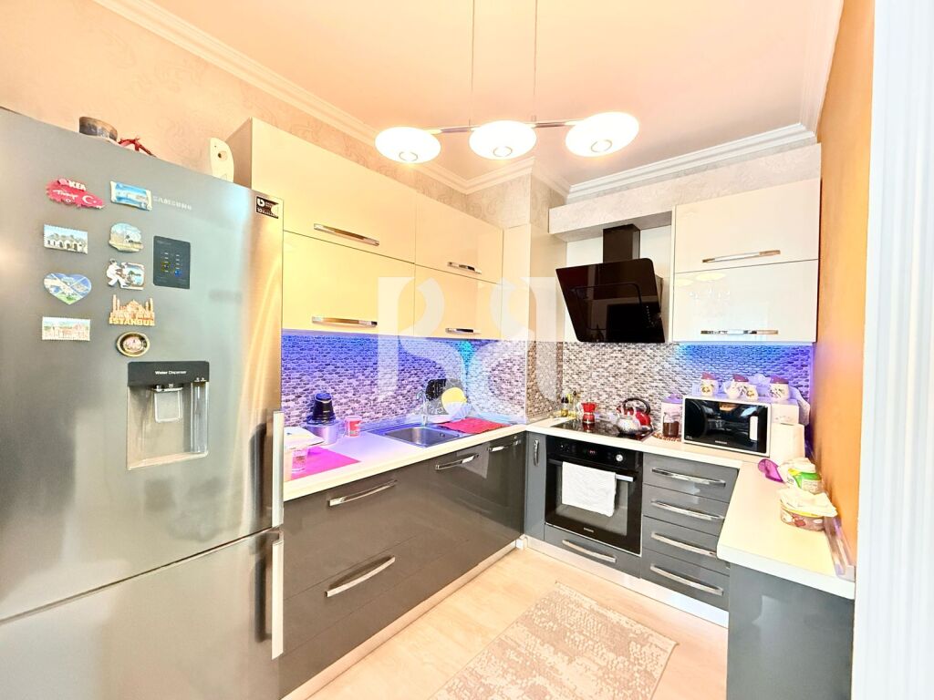 APARTAMENT NE SHITJE NE KOMPLEKSIN KONTAKT 2+1 NE ZONEN 21. 4