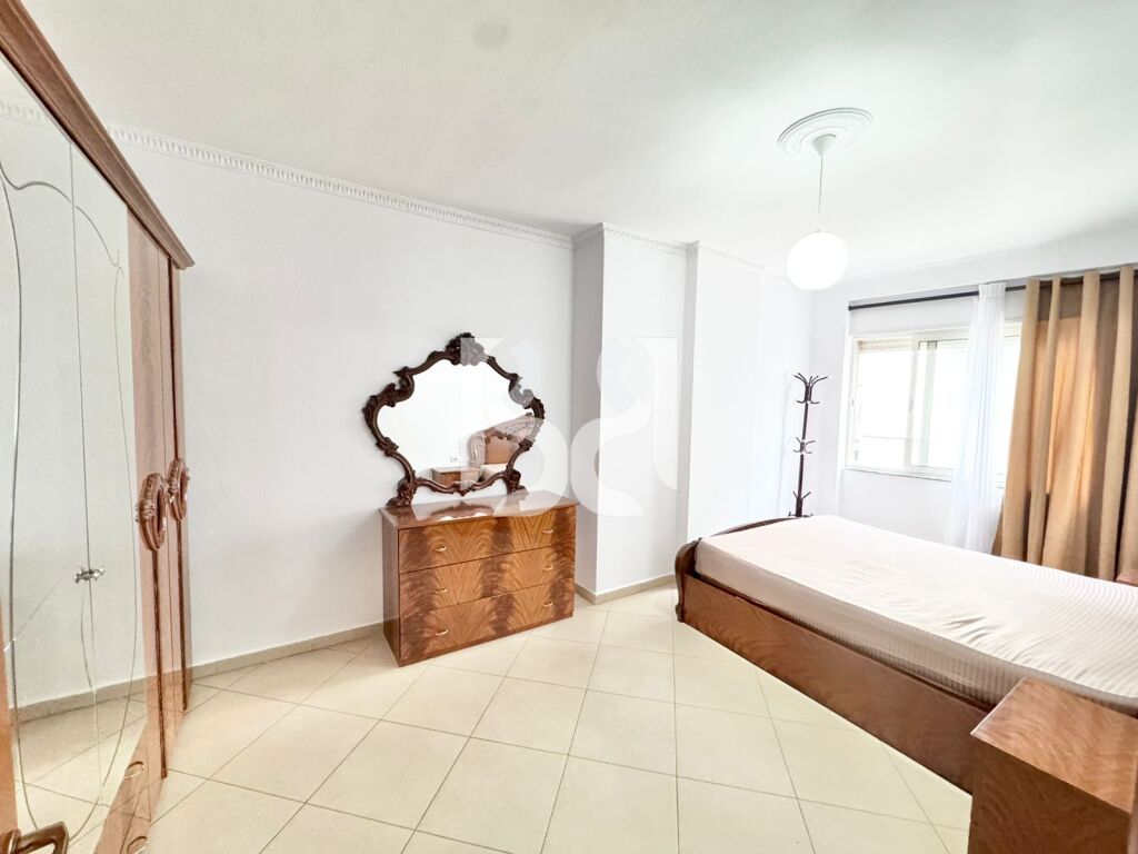 JAPIM APARTAMENT ME QIRA 2+1 ASTIR/TE LULISHTJA 4