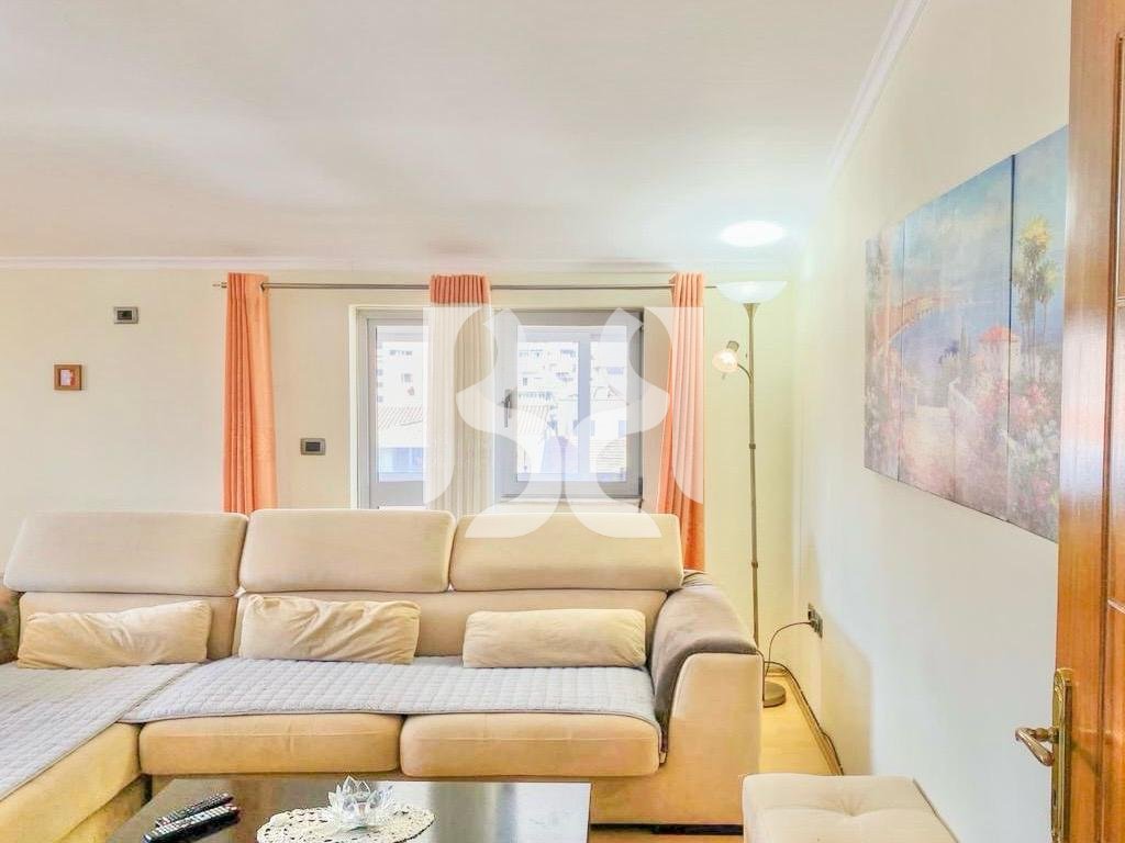 *APARTAMENT 2+1+BALLKON ME QIRA, RRUGA MUHAMED GJOLLESHA 3
